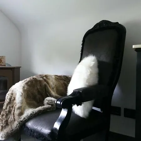 Oh Deer! Vaux-sur-Sure